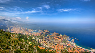 Monaco ocean city view tiltshift - a sunny day free wallpaper for desktop
