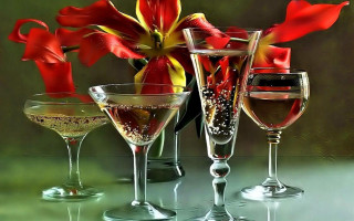 Three wine glasses vase flowers - a red flower free wallpaper for desktop