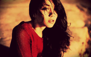 Woman long hair red sweater 4 - a red sweater free wallpaper for desktop