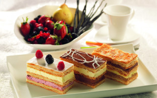 Desserts fruit plate pastel food - a white table cloth free wallpaper for desktop