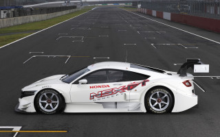 White sports car race track 16 - a race track free wallpaper