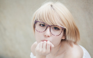 Woman glasses bangs blue eyes - chen jiru free wallpaper for desktop
