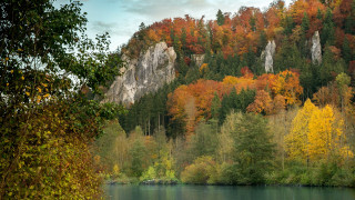 Lake fall colors mountain matte - fall free wallpaper for desktop