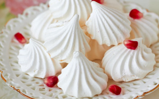 Meringue cherries rococo food photography - cherry free wallpaper