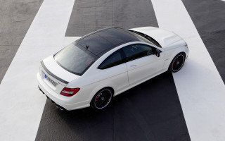 White mercedes coupe black roof - red rim free wallpaper for desktop