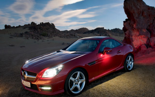 Red sports car desert night 2 - amir zand free wallpaper