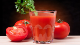 Tomato juice glass tomato slice - andries stock free wallpaper for desktop