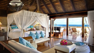 Bedroom ocean view curtains flower - free holidays wallpaper