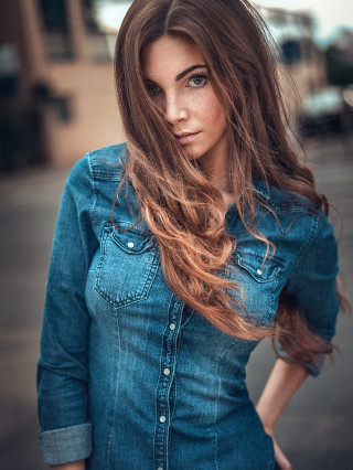 Woman long hair street corner 2 - portrait photography free wallpaper for mobile