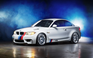White bmw stripe digital rendering - stripe free wallpaper for desktop