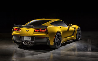 Yellow sports car digital rendering 2 - a spotlight free wallpaper