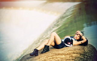 Woman rock wateroutdoors beach jewelry - a rock next free wallpaper