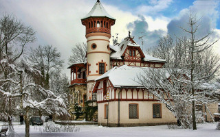 Danube school victorian architecture snowy - victorian free wallpaper