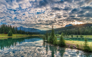 Lake mountains trees clouds sunrays - sun ray free wallpaper