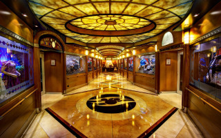 Large room ceiling circular light - center area free wallpaper