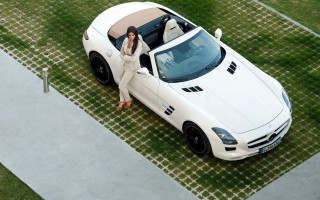 Woman white sportscar driveway grass - a driveway free wallpaper