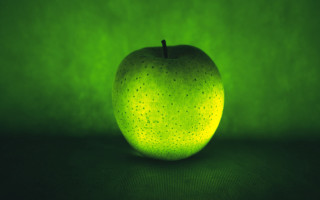 Green apple black stem polka - a green apple free wallpaper