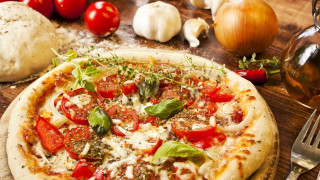 Pizza tomatoes basil cheese wooden - tomato free wallpaper