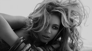 Woman purse blowing wind monochrome - a purse free wallpaper