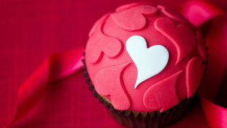 Cupcake heart pink ribbon romantic 2 - a red tablecloth free wallpaper