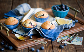 Wooden tray blueberry muffins blueberries - eve disher free wallpaper