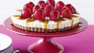 Strawberry cake plate forks pink - plate free wallpaper