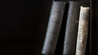 Dark shelf two books old - dionisiu free wallpaper