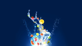 Glass water fruit splash blue - a glass of water free wallpaper