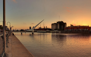 Water bridge cityscape sunset boat - free city wallpaper