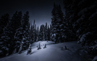 Dark snowy mountain night full - dark atmosphere free wallpaper