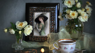 Woman hat coffee table candle - a picture of a woman free wallpaper