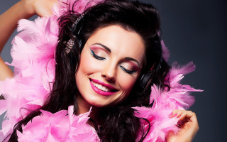 Woman headphones pink feathers smile - headphone free wallpaper