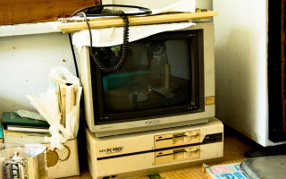 Small tv wooden shelf wall - 8k resolution free wallpaper