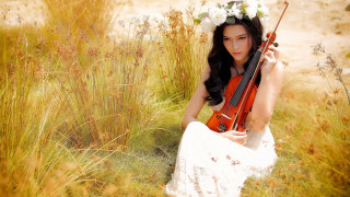 Woman violin flower crown autumn - a flower crown free wallpaper