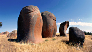 Rock sculpture outdoor landart surrealist - stanley artgermm free wallpaper