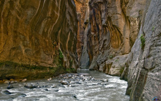 Narrow river canyon rocks man - a narrow canyon free wallpaper