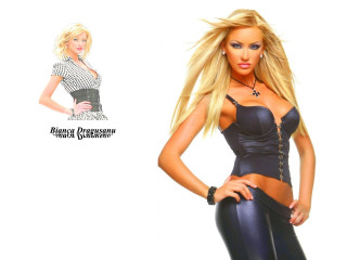 Woman tight black outfit posing - her right hand free wallpaper