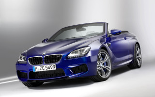 Blue bmw z4 convertible studio - free 3d render wallpaper for desktop