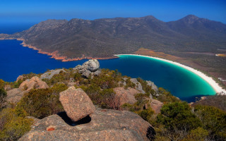 Mountain beach water rocks bushes - a mountain top free wallpaper for desktop