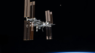 Space station earth view shuttle - a view of the earth free wallpaper