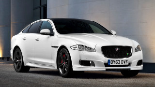 White car black rim red - xf iq4 free wallpaper