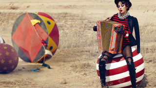 Woman black hat striped dress - david lachapelle free wallpaper