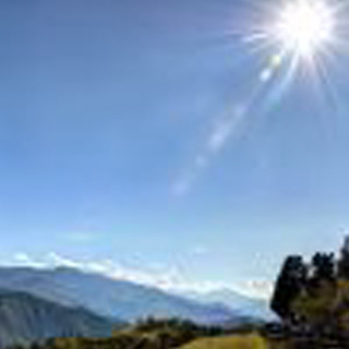 Mountain sun road car driving - shining free wallpaper for tablet
