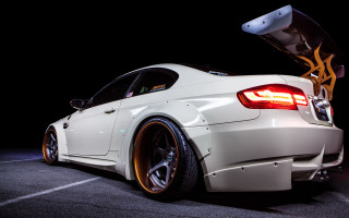 White car trunk open parking - david park free wallpaper