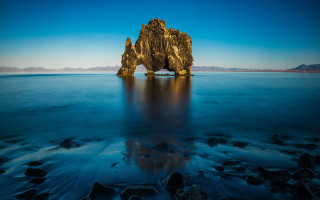 Rock formation water mountain sky 2 - carl critchlow free wallpaper