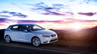 White car sunset road clouds - photoreal free wallpaper