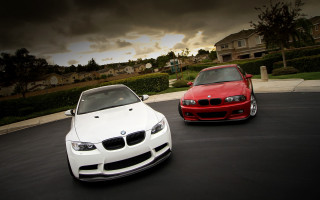 Parking lot cars cloudy sky - house free wallpaper