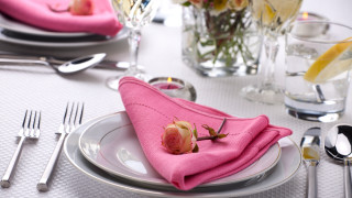 Pink napkin silverware vase lemons - a glass of water free wallpaper