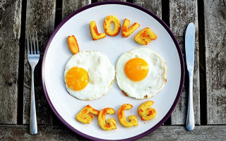 Plate eggs words fork knife - free hearts wallpaper