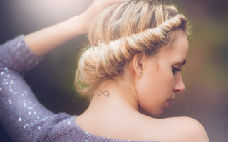 Woman tattoo braid photorealistic lens - a tattoo free wallpaper for desktop